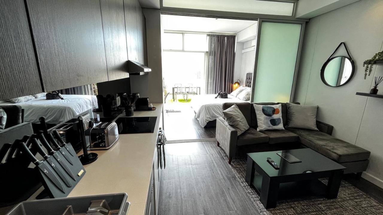 Modern Luxury Studio With Breathtaking City Views - No Load Shedding Кейптаун Экстерьер фото