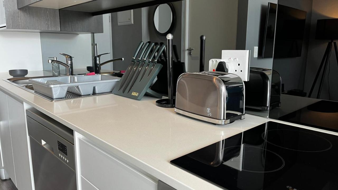 Modern Luxury Studio With Breathtaking City Views - No Load Shedding Кейптаун Экстерьер фото